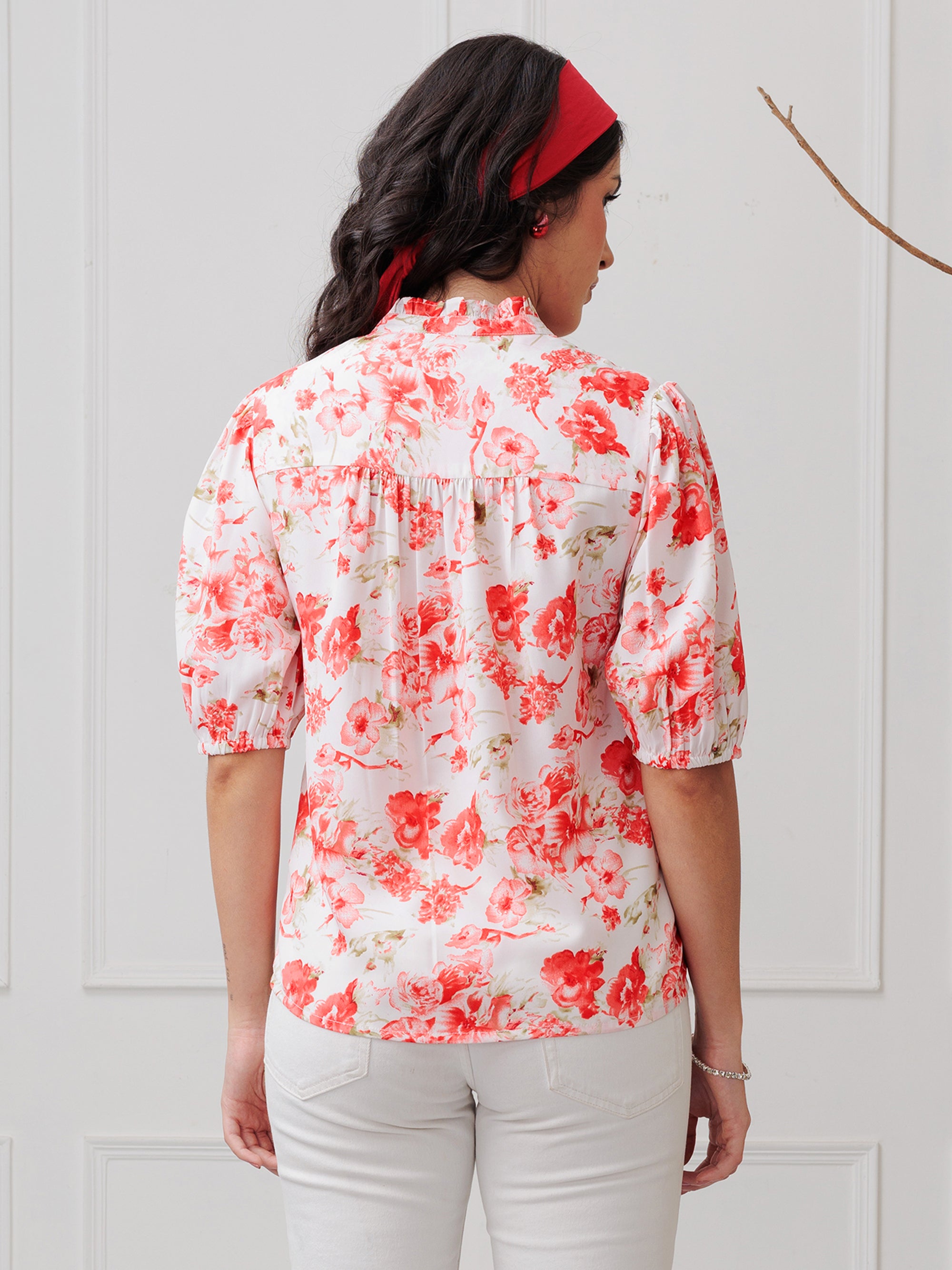 BACK YOKE GATHERED COLLAR SHIRT