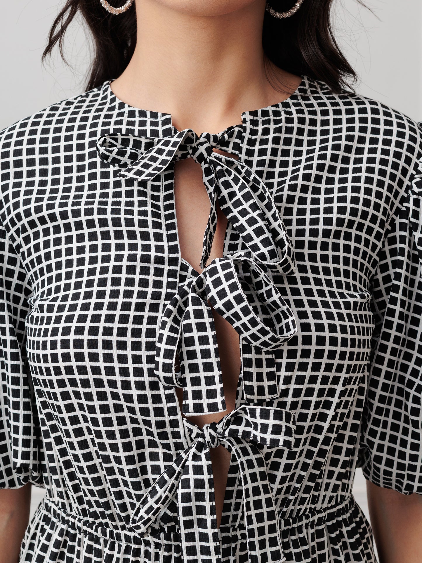 NOIR GRID PUFF SLEEVE PLAY-SUIT